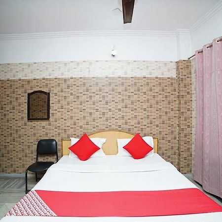 Oyo 39543 Hotel Kk Pantnagar Extérieur photo