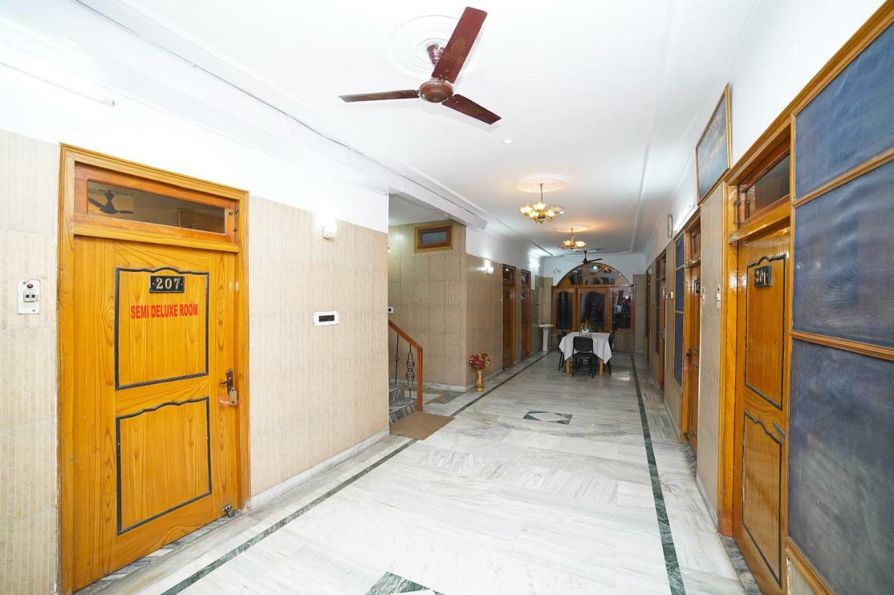 Oyo 39543 Hotel Kk Pantnagar Extérieur photo