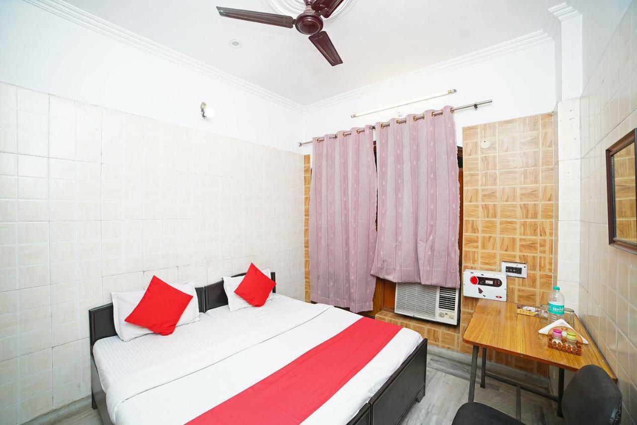 Oyo 39543 Hotel Kk Pantnagar Extérieur photo