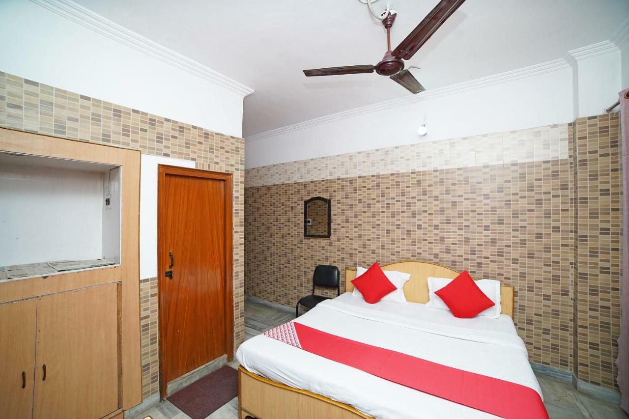 Oyo 39543 Hotel Kk Pantnagar Extérieur photo
