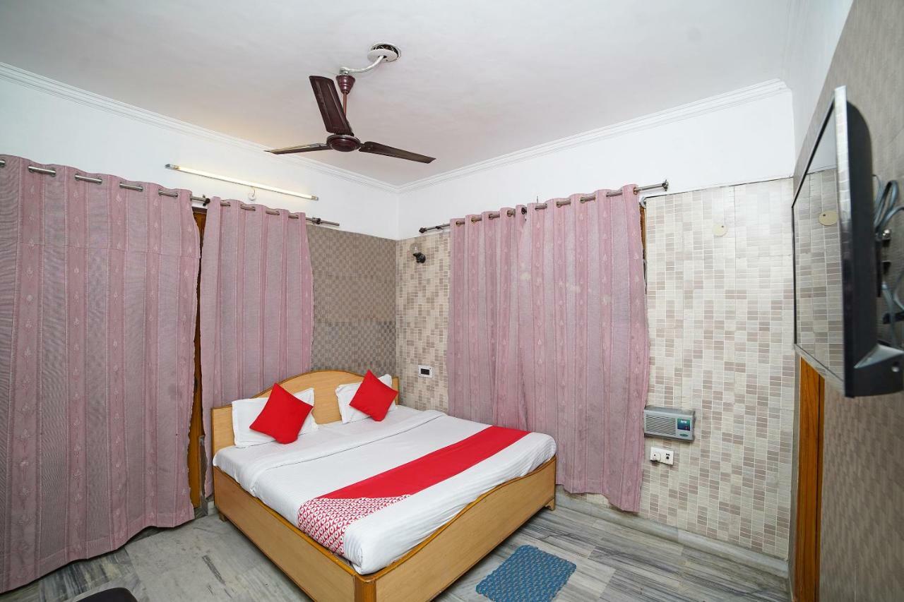 Oyo 39543 Hotel Kk Pantnagar Extérieur photo