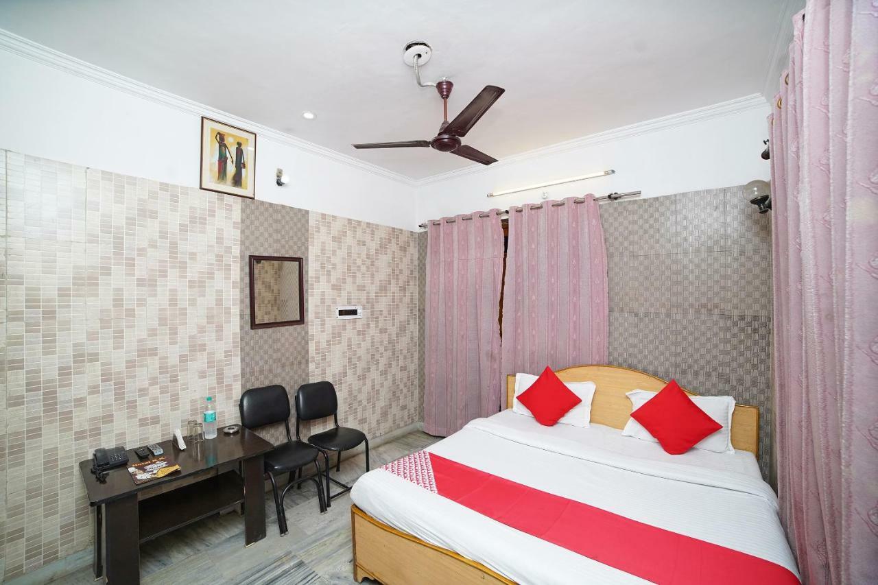 Oyo 39543 Hotel Kk Pantnagar Extérieur photo