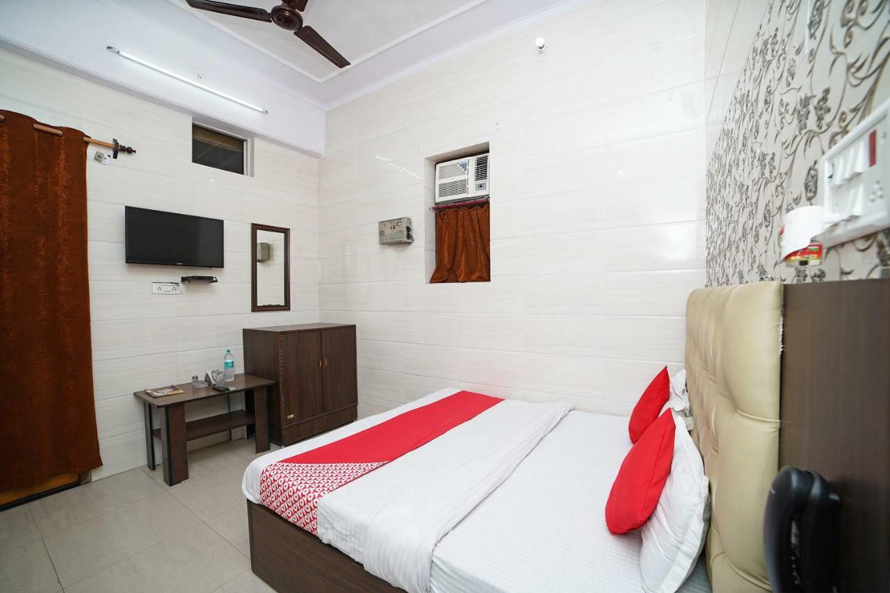 Oyo 39543 Hotel Kk Pantnagar Extérieur photo